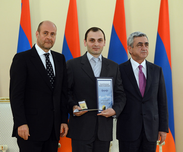 (L to R) Mr. Albert Boghossian, Dr. Tigran Khachatryan, President Serzh Sargsyan